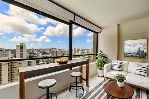 1717 Mott Smith Dr #1909, Honolulu, HI 96822