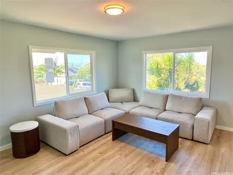 56-304 Maunuunu Pl, Kahuku, HI 96731