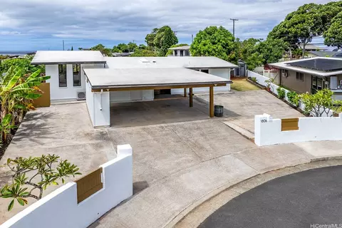 1806 Hoolaa Way, Pearl City, HI 96782