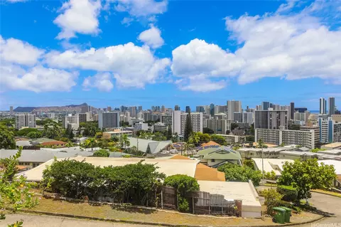 1952 Nehoa Pl, Honolulu, HI 96822