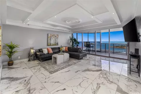 415 South St #2902, Honolulu, HI 96813