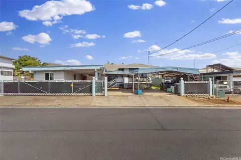 94-287 Kahuawai St, Waipahu, HI 96797