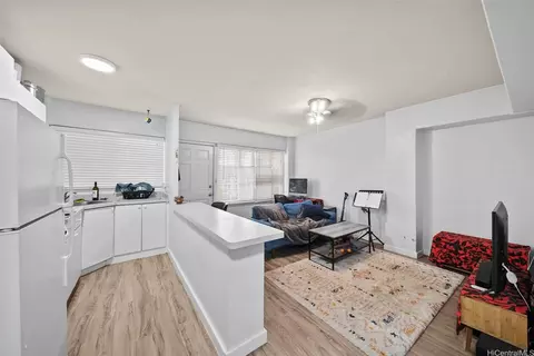 1868 Kahakai Dr #112, Honolulu, HI 96814