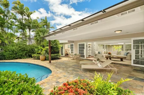 646 Honua St, Honolulu, HI 96816