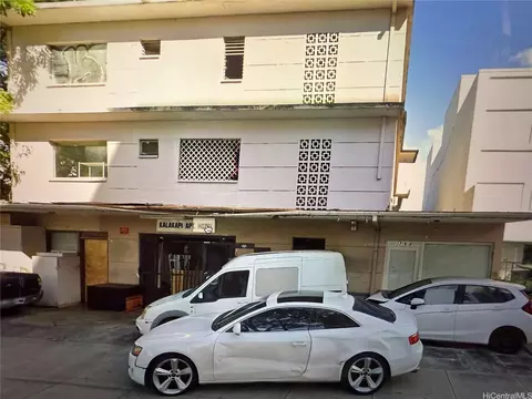 1716 Kalakaua Ave, Honolulu, HI 96826