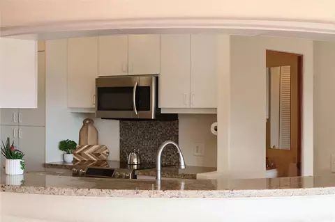 1022 Prospect St #1104A, Honolulu, HI 96822