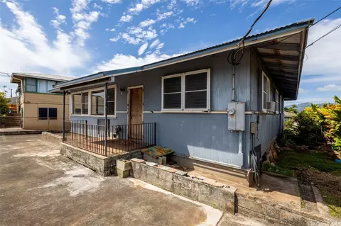 1156 Hoihoi Ave, Wahiawa, HI 96786