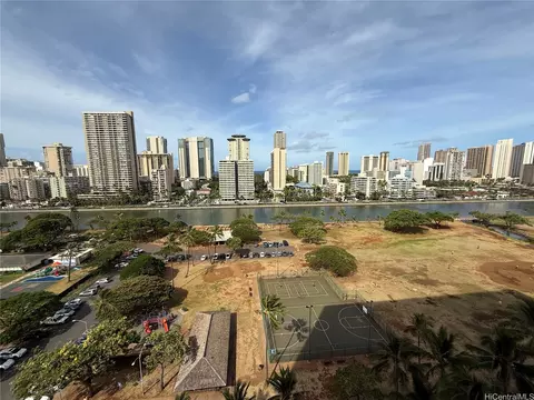 500 University Ave #1611, Honolulu, HI 96826