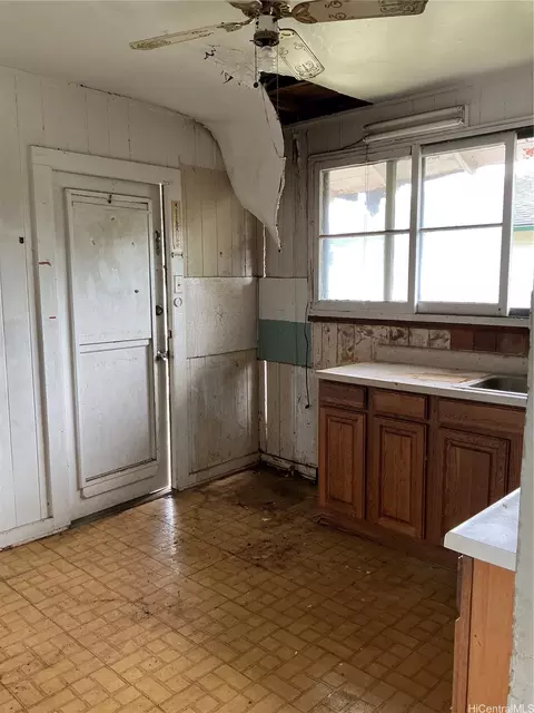 1915 California Ave, Wahiawa, HI 96786