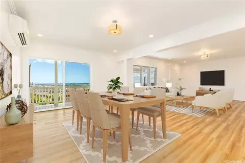 1114 Maalaea Rd, Honolulu, HI 96817