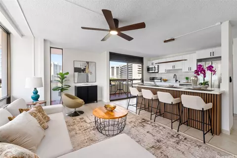 2029 Ala Wai Blvd #704, Honolulu, HI 96815