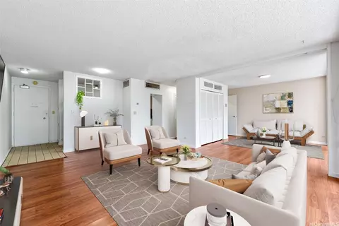 1561 Kanunu St #406, Honolulu, HI 96814