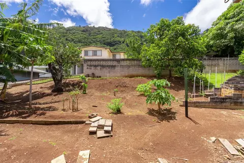 3132 Manoa Rd, Honolulu, HI 96822