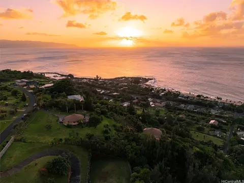 59-414 Makana Rd #1, Haleiwa, HI 96712