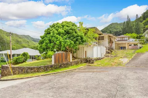 2446 Puunoa Pl, Honolulu, HI 96816