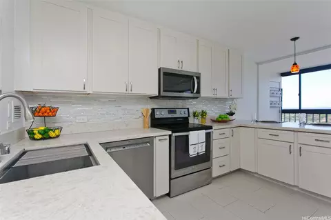 4300 Waialae Ave #B1205, Honolulu, HI 96816