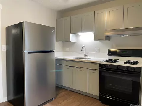 620 Sheridan St #404, Honolulu, HI 96814
