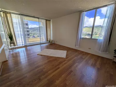 2740 Kuilei St #2107, Honolulu, HI 96826