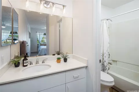 91-1050 Puamaeole St #8R, Ewa Beach, HI 96706