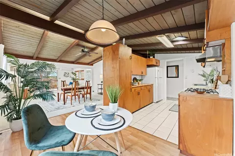 2272 Komo Mai Dr, Pearl City, HI 96782