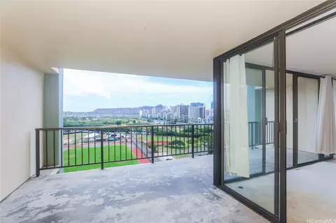 2444 Hihiwai St #1403, Honolulu, HI 96826
