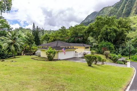 47-777 Ahuimanu Rd, Kaneohe, HI 96744