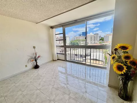 1717 Citron St #406, Honolulu, HI 96826