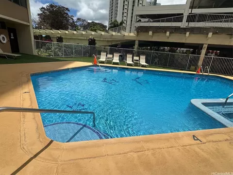 98-450 Koauka Loop #1108, Aiea, HI 96701
