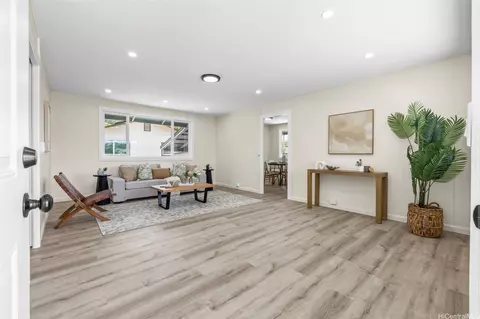 1355 Loko Dr, Wahiawa, HI 96786