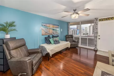 425 Ena Rd #1207B, Honolulu, HI 96815
