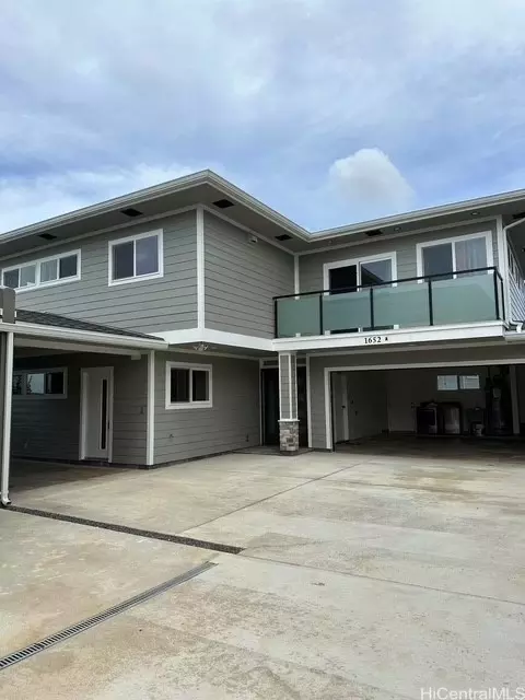 1652 Puananala St #1652A, Pearl City, HI 96782