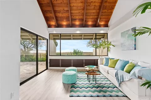 6125 Summer St #6125B, Honolulu, HI 96821