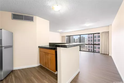 1088 Bishop St #2902, Honolulu, HI 96813