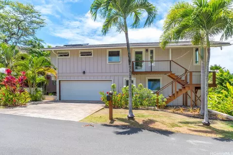 220 Poopoo Pl, Kailua, HI 96734