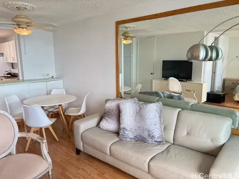 1676 Ala Moana Blvd #1307, Honolulu, HI 96815
