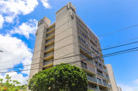 1687 Pensacola St #1206, Honolulu, HI 96822
