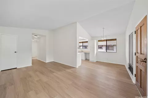 98-1796 Kaahumanu St #61D, Pearl City, HI 96782