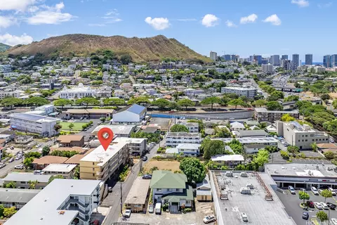 24 Hialoa St #41, Honolulu, HI 96817