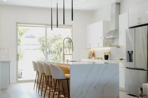 1053 Koko Kai Pl, Honolulu, HI 96825