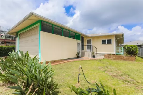 1711 Marques St, Honolulu, HI 96822
