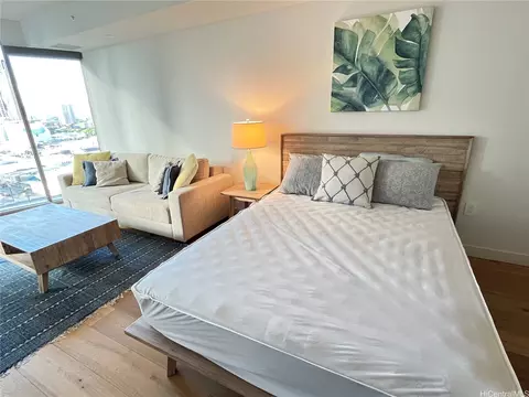 1001 Queen Sts #1007, Honolulu, HI 96814