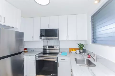 3095 Ala Ilima St #204, Honolulu, HI 96818