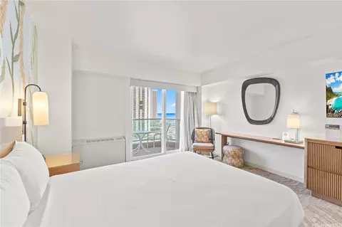 410 Atkinson Dr #1317, Honolulu, HI 96814