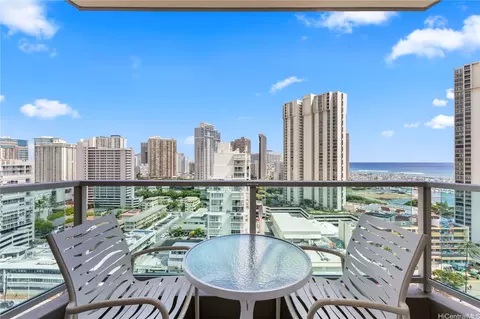 410 Atkinson Dr #1720, Honolulu, HI 96814