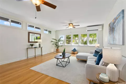 734 Kaipii St, Kailua, HI 96734