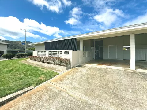 632 Waikanaloa St, Honolulu, HI 96825