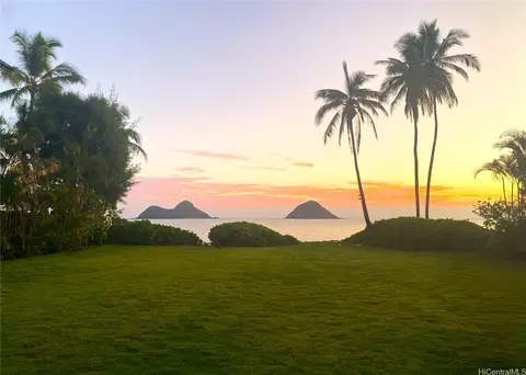 1456 Mokulua Dr, Kailua, HI 96734