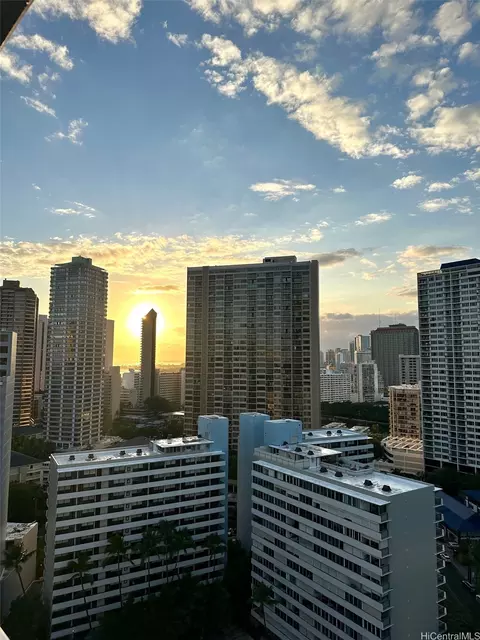 1920 Ala Moana Blvd #2106, Honolulu, HI 96815