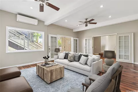 99-670 Aliipoe Dr, Aiea, HI 96701