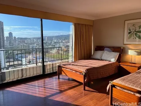 440 Olohana St #2107, Honolulu, HI 96815